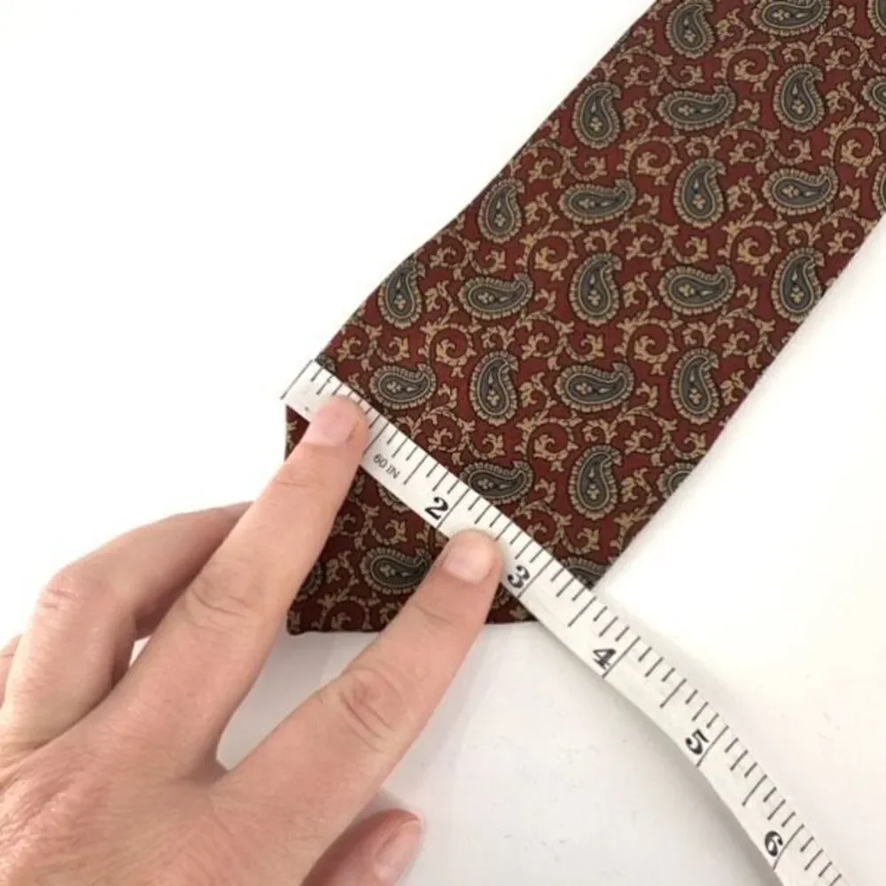 Vintage Burberrys of London Men's Silk‎ Paisley Neck Tie Burgundy Gold One Size